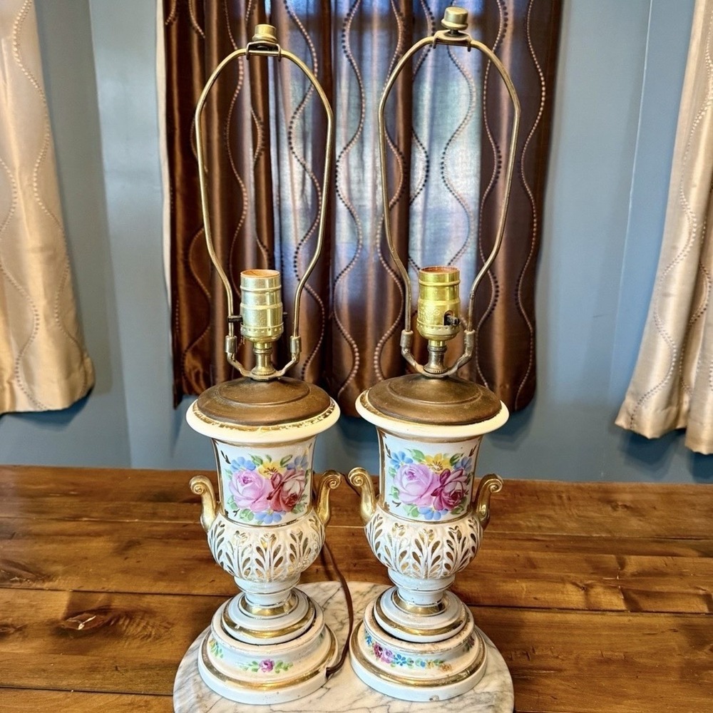 2pc VTG 50s MCM Porcelain Urn Boudoir Vanity Lamps Pink Roses Gold Accents WORK!